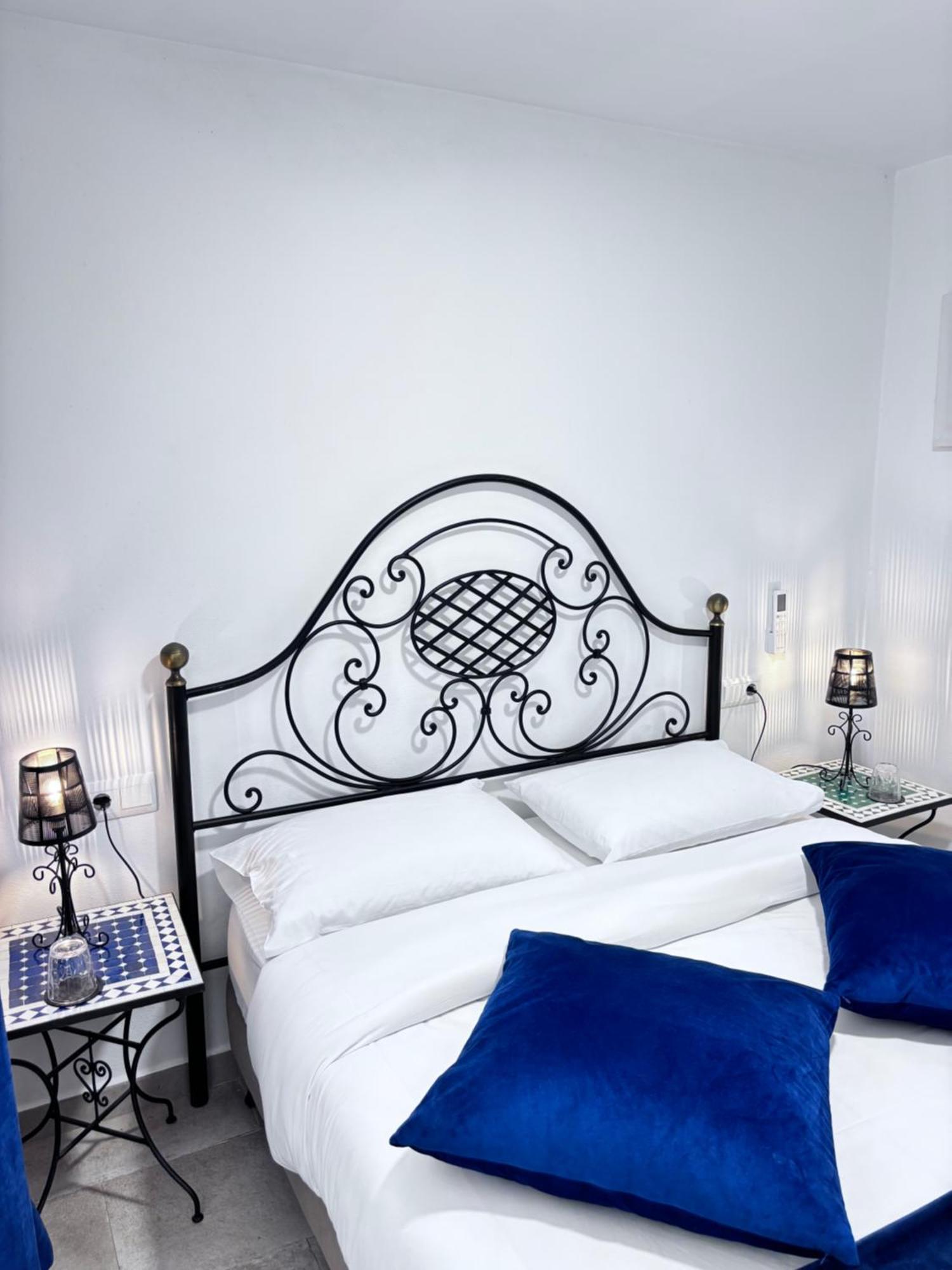 Shanti'S Andalusian Rooms Málaga Exterior foto